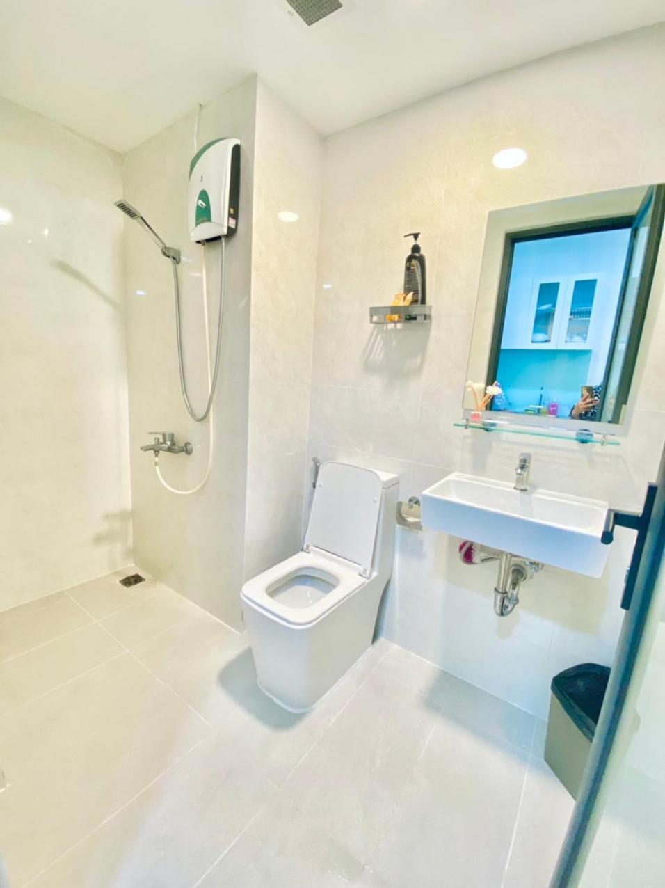 Soho - Saigon Central, 5-min-to-bui Vien Street Appartement *